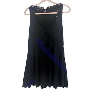 Kendall and Kylie pleated lace sleeveless black mini dress or top size S